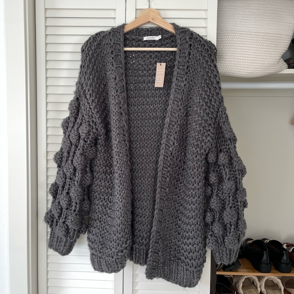 NWT gray bubble sleeve cardigan